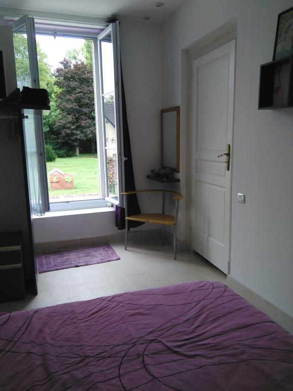 Bed and Breakfast Le Betrot Estissac Exterior foto